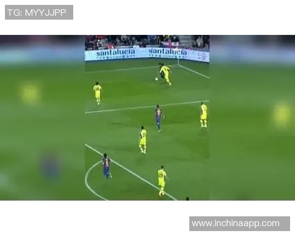 足球快门：捕捉瞬间的激情与梦想，记录每一场比赛的辉煌与感动